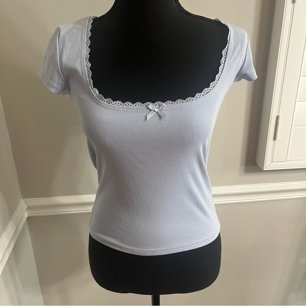 Edikted Women's Blue Baby Tee Size S Square Neck Short Sleeve Bella Swan Vibes